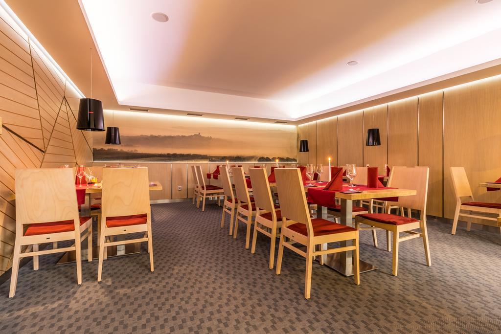 Hotel Kravi Hora โบเรติตเซ ภายนอก รูปภาพ